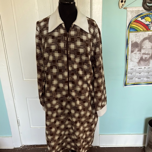 1960s patchwork, checkered pattern brand, lightweight polyester shift dress - Picture 1 of 4